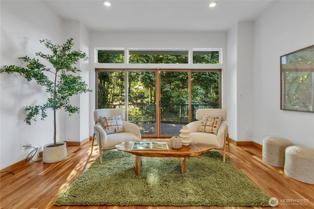 9601 NW 21st Ave, Seattle, WA 98117