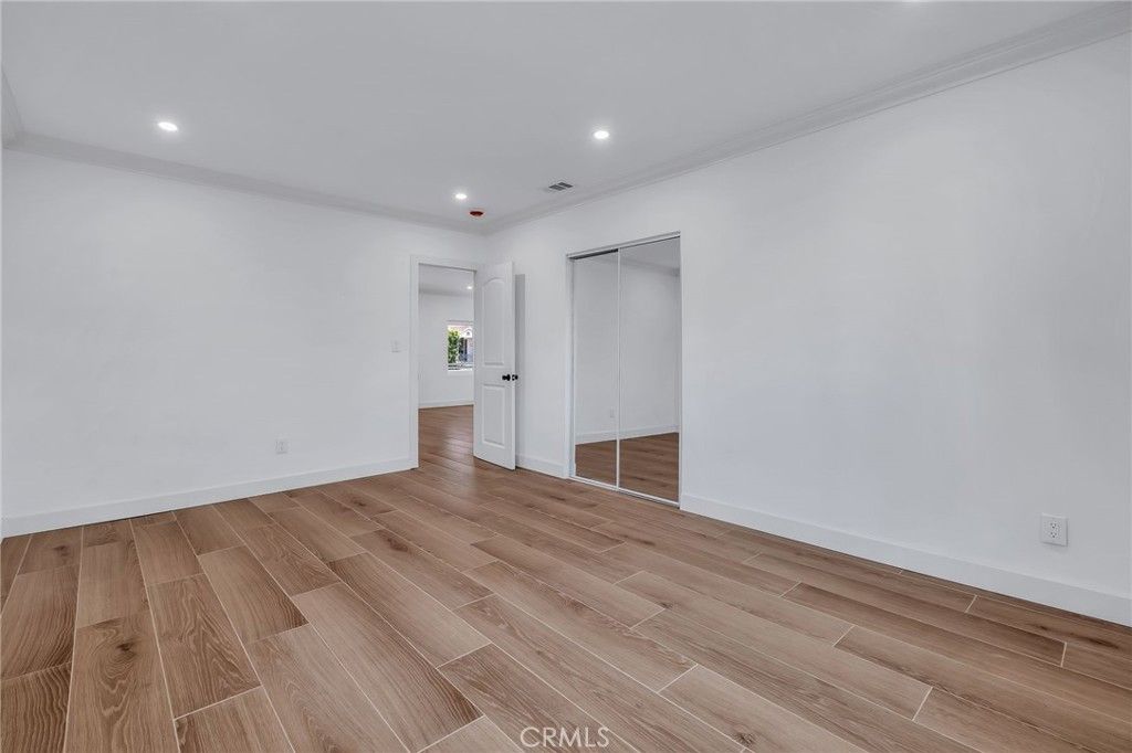 Image 22 of property listing at 3516 Mont Clair Street, Los Angeles, CA 90018
