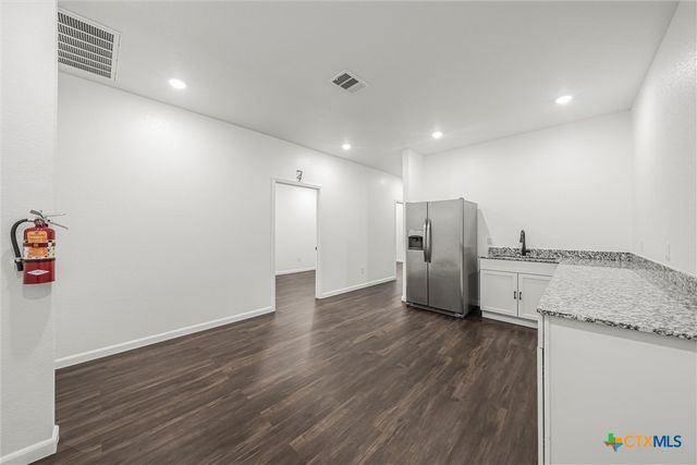 209 E 3rd Street, Lampasas, TX 76550