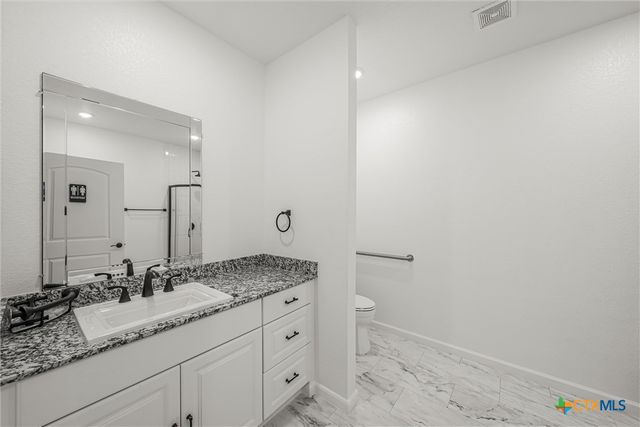 209 E 3rd Street, Lampasas, TX 76550