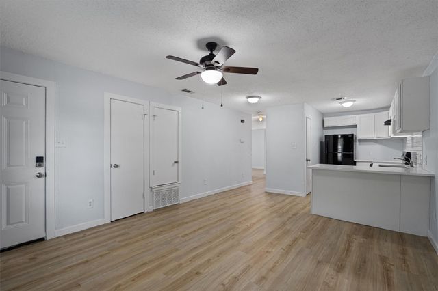 520 Lenora DR A, Taylor, TX 76574