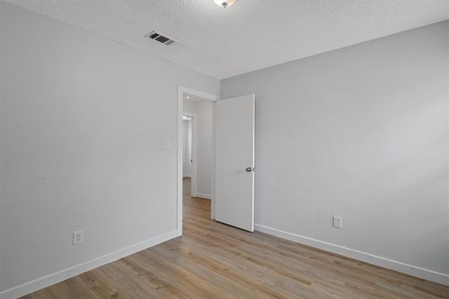 520 Lenora DR A, Taylor, TX 76574