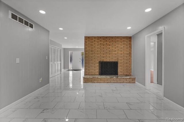 18216 Filmore Street, Southfield, MI 48075