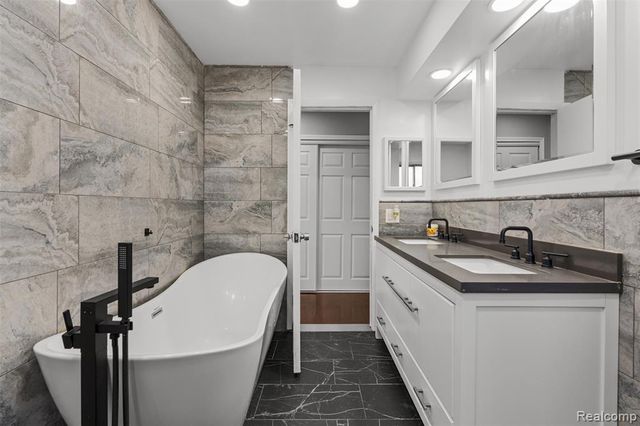 18216 Filmore Street, Southfield, MI 48075