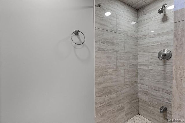 18216 Filmore Street, Southfield, MI 48075