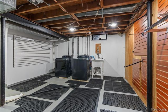 18216 Filmore Street, Southfield, MI 48075