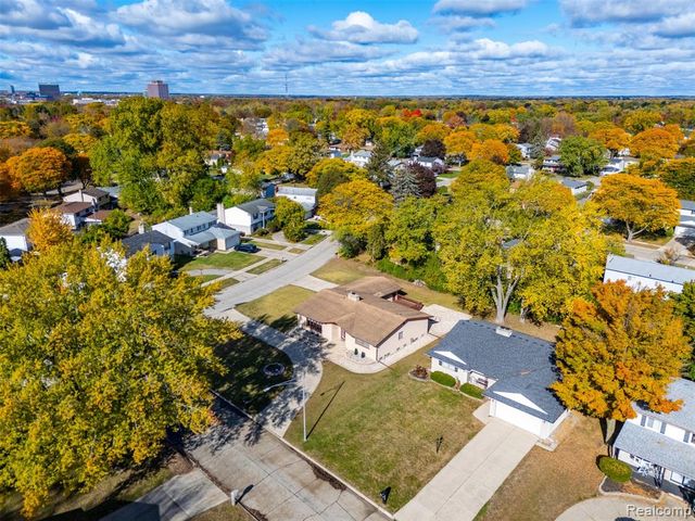 18216 Filmore Street, Southfield, MI 48075