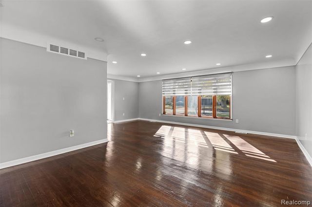 18216 Filmore Street, Southfield, MI 48075