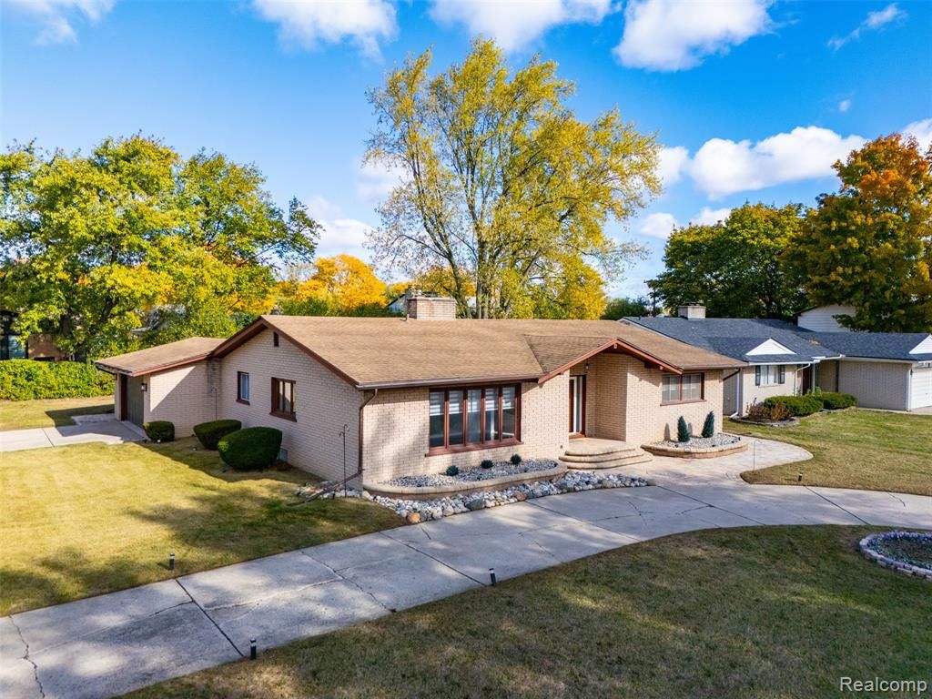 18216 Filmore Street, Southfield, MI 48075