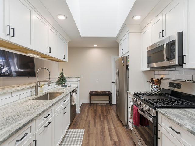 14925 Hartford Court, Utica, MI 48315