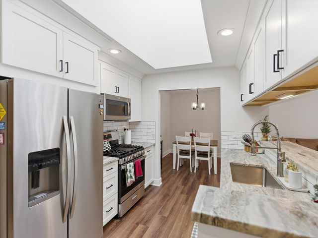 14925 Hartford Court, Utica, MI 48315