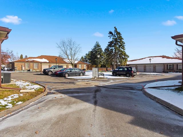 14925 Hartford Court, Utica, MI 48315