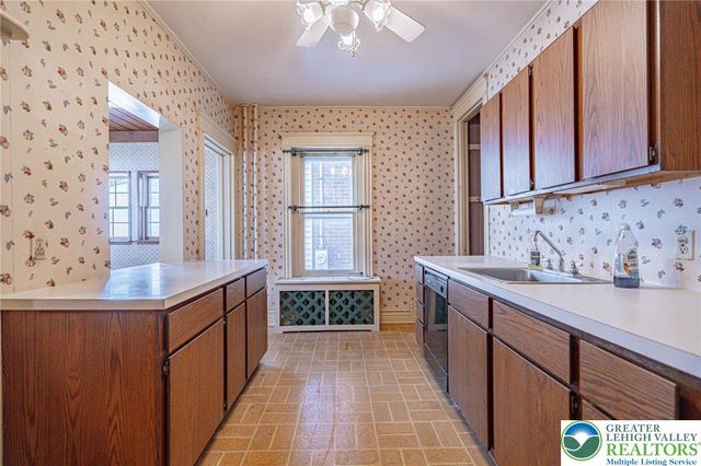 223 South 17th Street, Allentown City, PA 18104