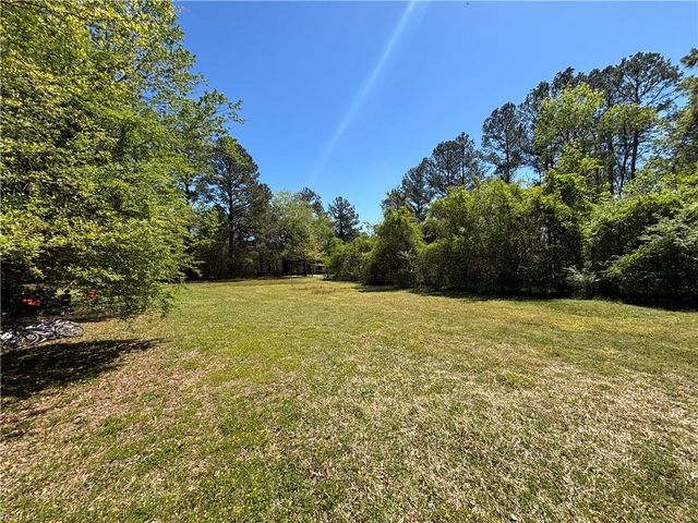 6556 Godwin BLVD, Suffolk, VA 23432