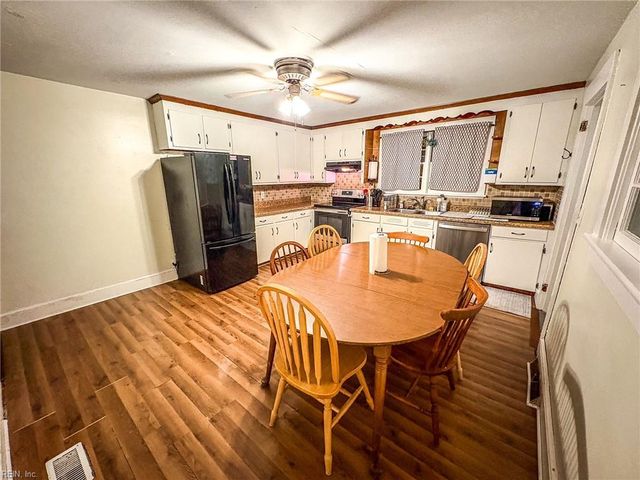 6556 Godwin BLVD, Suffolk, VA 23432