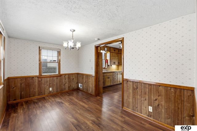 2416 N 88th Street, Omaha, NE 68134