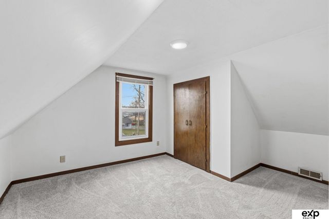 2416 N 88th Street, Omaha, NE 68134