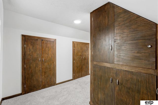 2416 N 88th Street, Omaha, NE 68134