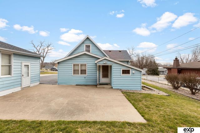 2416 N 88th Street, Omaha, NE 68134