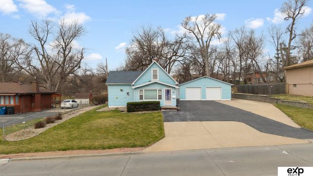 2416 N 88th Street, Omaha, NE 68134