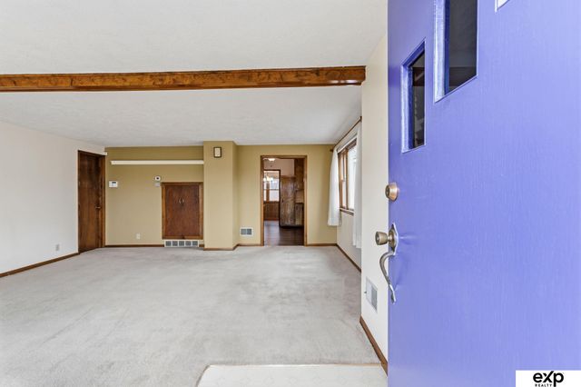 2416 N 88th Street, Omaha, NE 68134