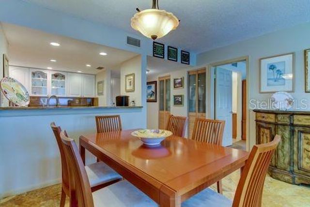 6265 SUN BOULEVARD 805, St Petersburg, FL 33715