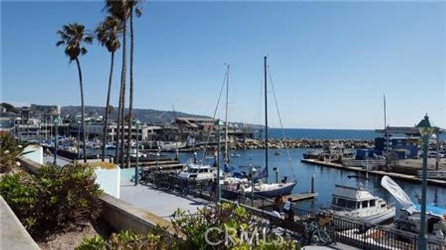 620 The Village 211, Redondo Beach, CA 90277