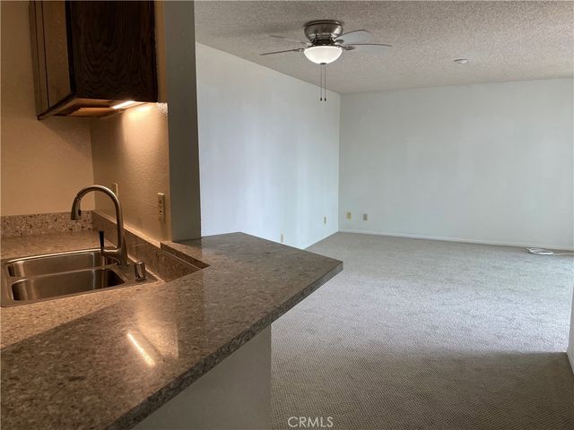 620 The Village 211, Redondo Beach, CA 90277