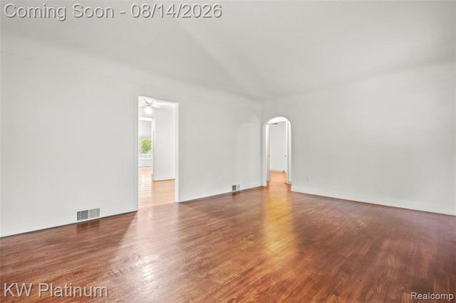 44156 Elizabeth Road, Clinton Township, MI 48036