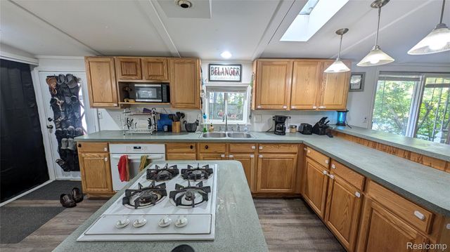 8642 Pine Court, Arbela Township, MI 48420