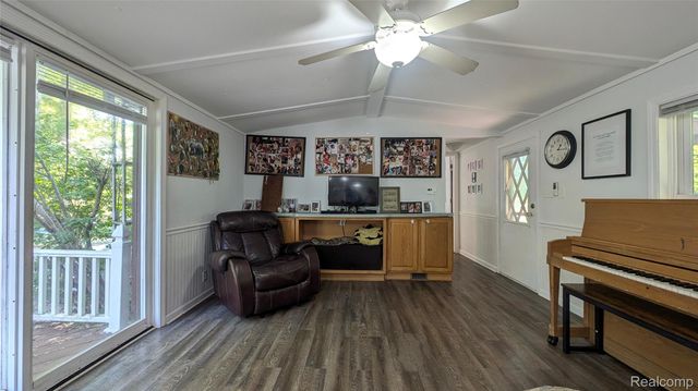 8642 Pine Court, Arbela Township, MI 48420