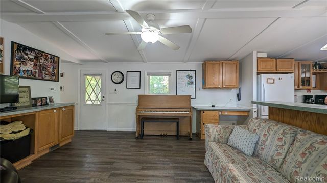 8642 Pine Court, Arbela Township, MI 48420