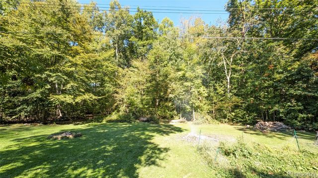 8642 Pine Court, Arbela Township, MI 48420