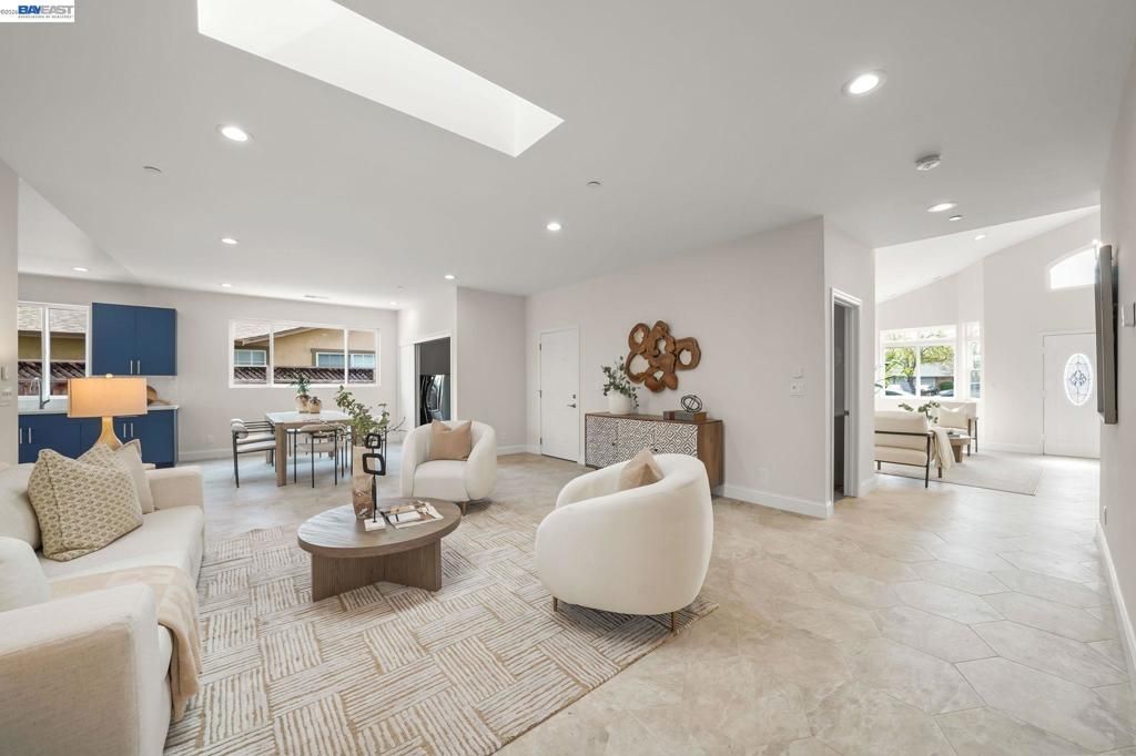 Image 11 of property listing at 40772 Blacow Rd, Fremont, CA 94538