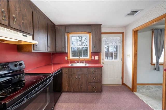 325 Thatcher Street, Brockton, MA 02302