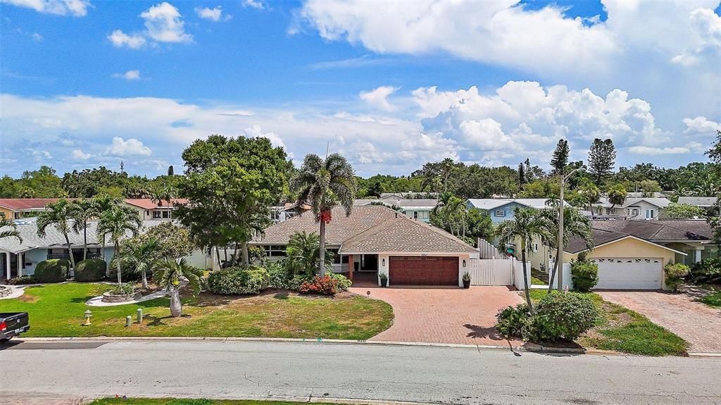 1357 52ND AVENUE NE, St Petersburg, FL 33703