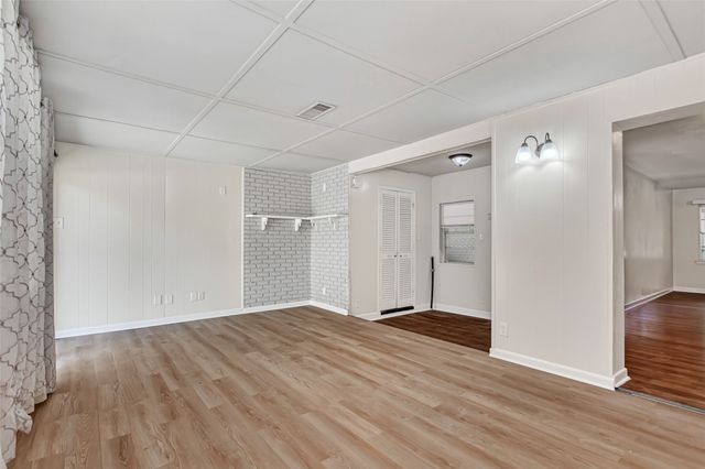 1203 Sunnybrook Drive, Irving, TX 75061