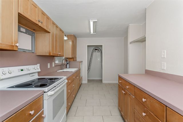 1203 Sunnybrook Drive, Irving, TX 75061