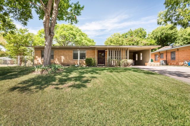 1203 Sunnybrook Drive, Irving, TX 75061