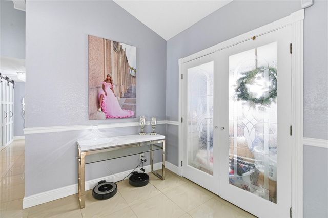 7102 HARBORHILLS COURT, Tampa, FL 33615