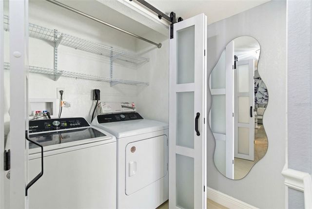 7102 HARBORHILLS COURT, Tampa, FL 33615