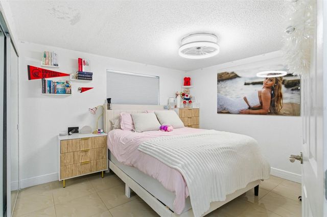 7102 HARBORHILLS COURT, Tampa, FL 33615