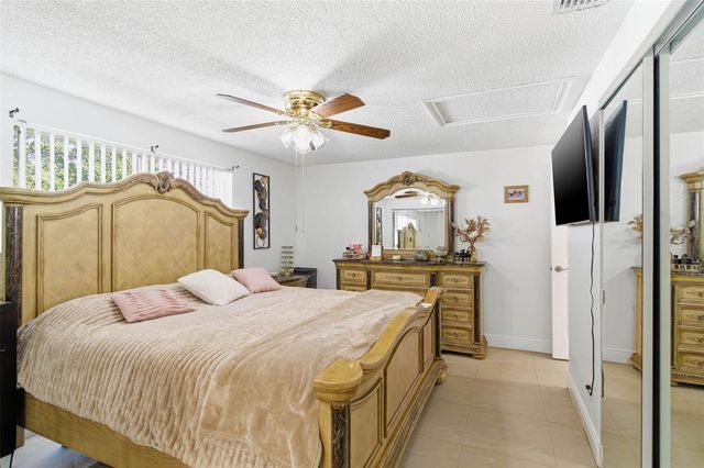 7102 HARBORHILLS COURT, Tampa, FL 33615