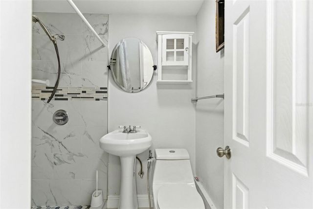 7102 HARBORHILLS COURT, Tampa, FL 33615