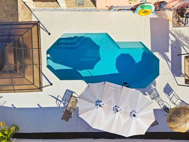 7102 HARBORHILLS COURT, Tampa, FL 33615