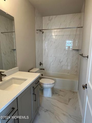 52 Chapel Lane, Wall, NJ 07753
