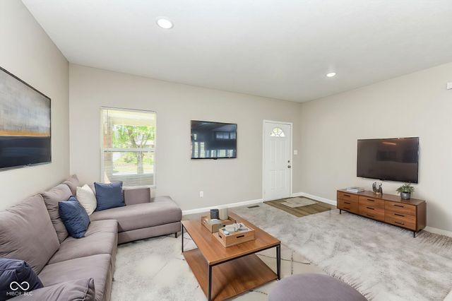 1031 Blaine Avenue, Indianapolis, IN 46221
