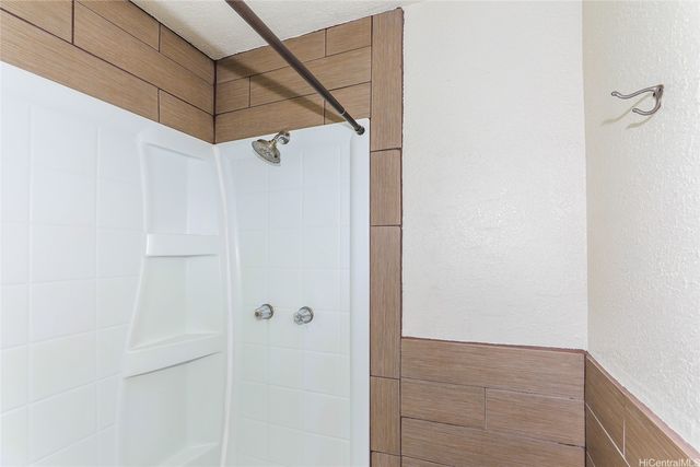 87-1977 Mohihi Street, Waianae, HI 96792