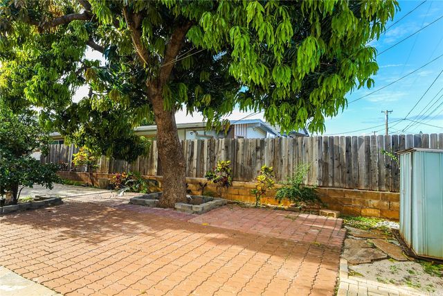 87-1977 Mohihi Street, Waianae, HI 96792