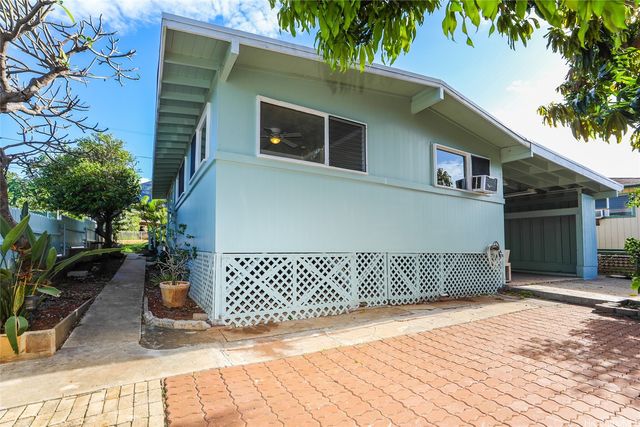 87-1977 Mohihi Street, Waianae, HI 96792